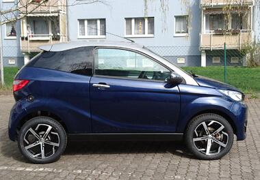 Coupé Premium marine Seite