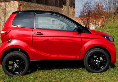City Sport rot Seite