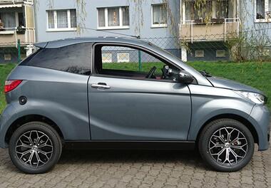 Coupé titan Seite
