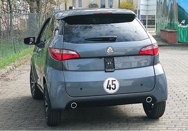 Coupé titan Heckansicht