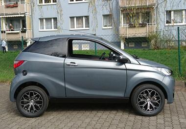 Coupé titan Seite